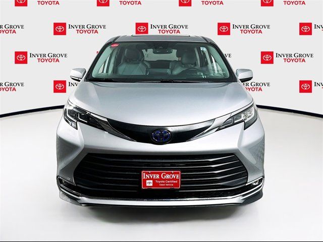 2021 Toyota Sienna XLE