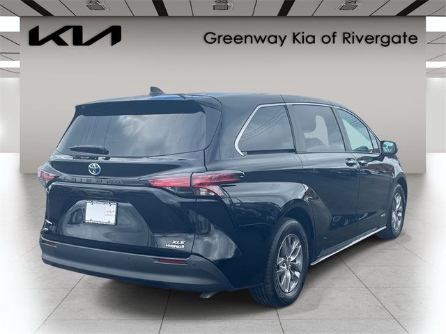 2021 Toyota Sienna XLE