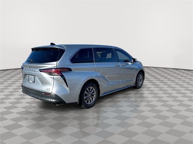 2021 Toyota Sienna XLE