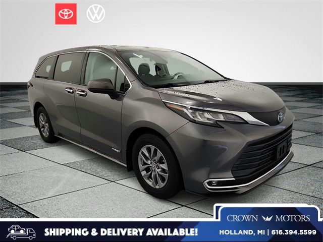 2021 Toyota Sienna XLE