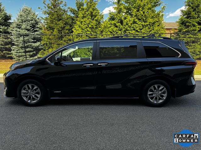 2021 Toyota Sienna XLE