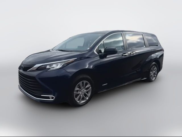 2021 Toyota Sienna XLE