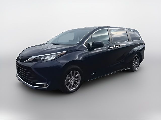 2021 Toyota Sienna XLE