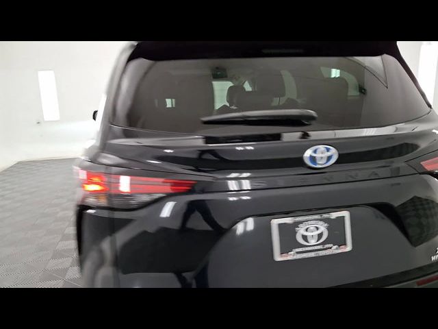 2021 Toyota Sienna XLE