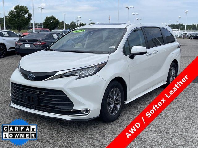 2021 Toyota Sienna XLE