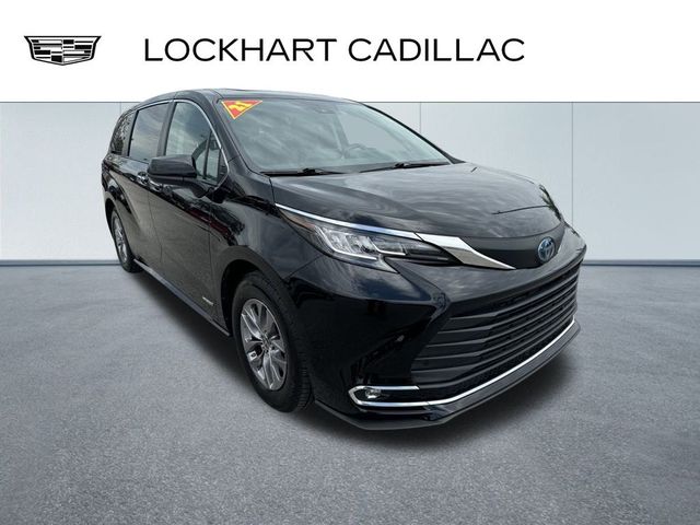 2021 Toyota Sienna XLE