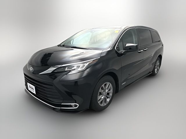 2021 Toyota Sienna XLE