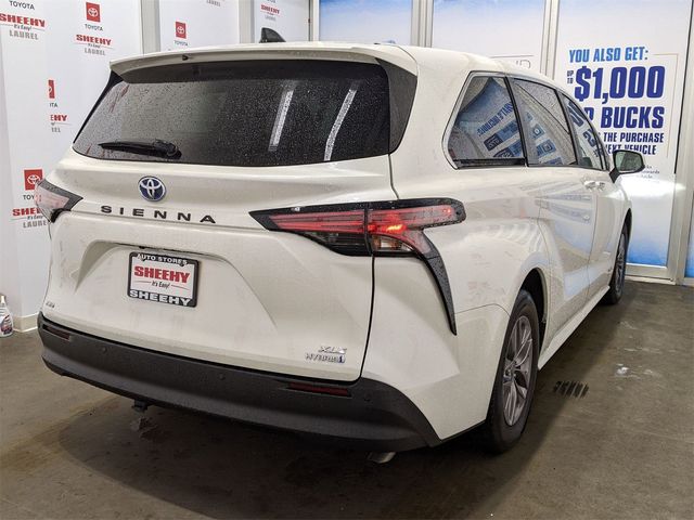 2021 Toyota Sienna XLE