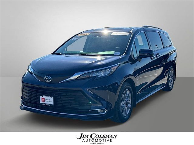 2021 Toyota Sienna XLE