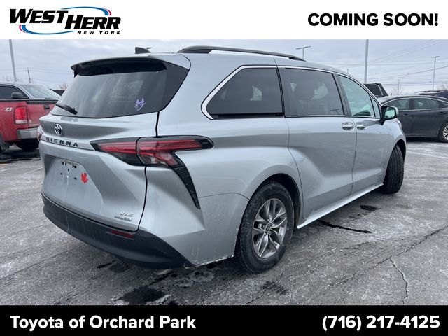 2021 Toyota Sienna XLE