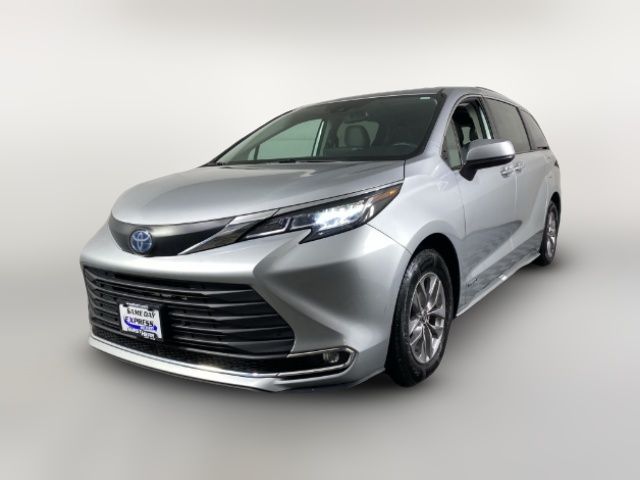 2021 Toyota Sienna XLE