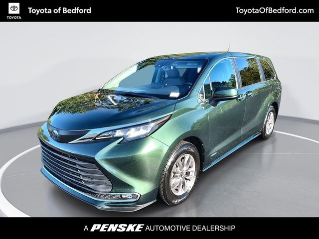 2021 Toyota Sienna XLE