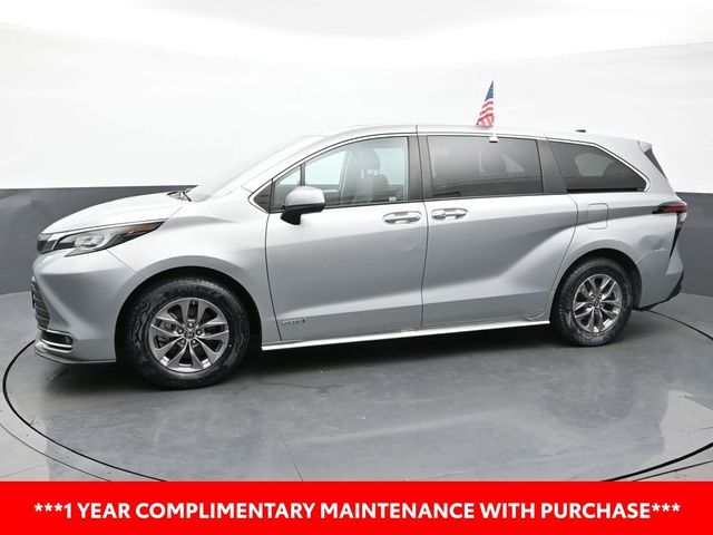 2021 Toyota Sienna XLE