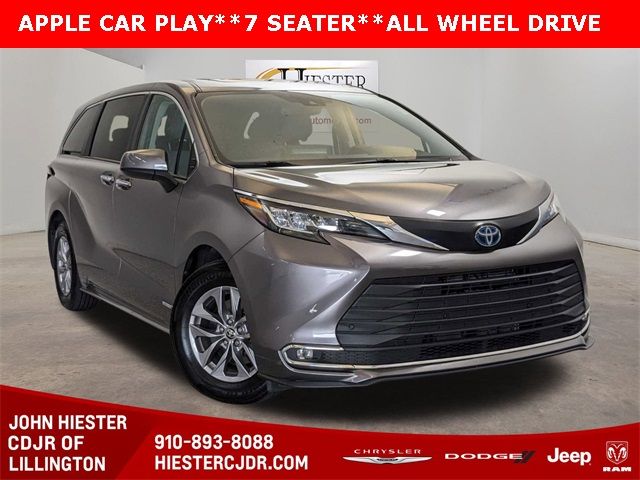 2021 Toyota Sienna XLE