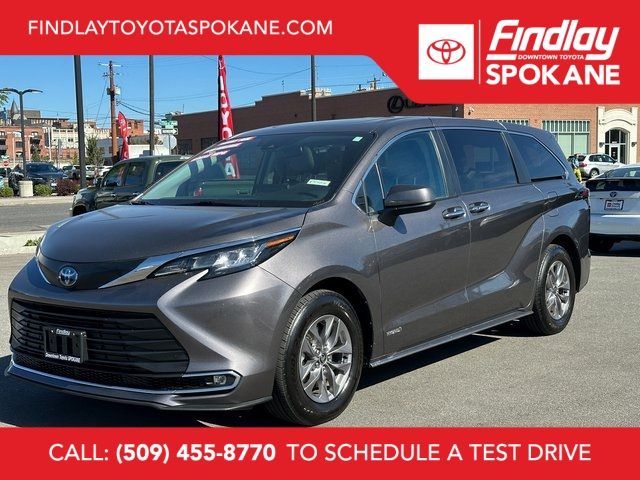 2021 Toyota Sienna XLE