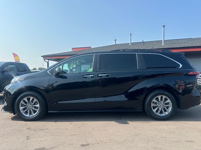 2021 Toyota Sienna XLE