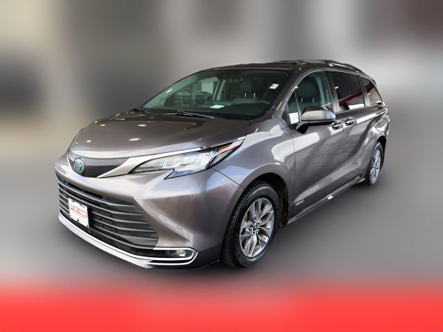 2021 Toyota Sienna XLE