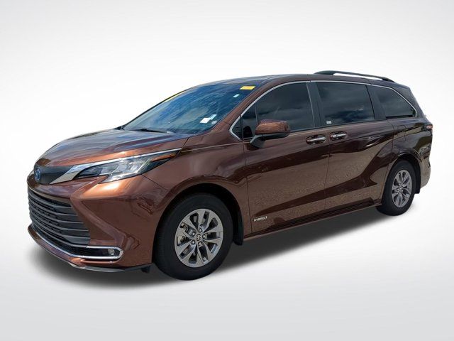 2021 Toyota Sienna XLE