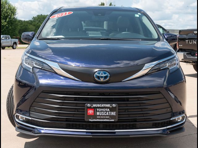 2021 Toyota Sienna XLE