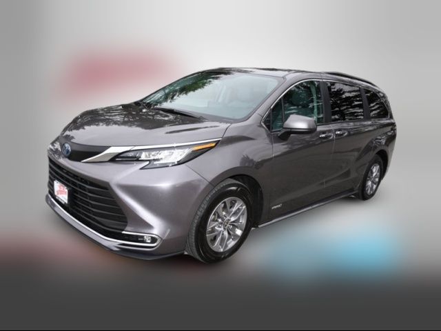 2021 Toyota Sienna XLE