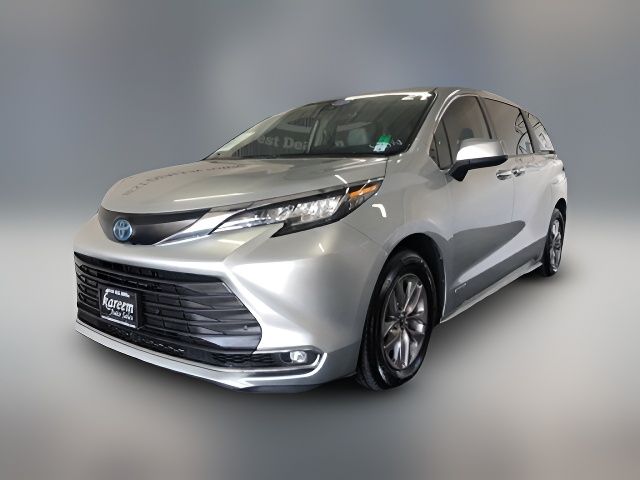 2021 Toyota Sienna XLE