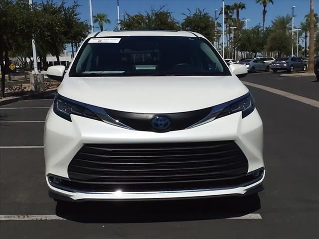 2021 Toyota Sienna XLE