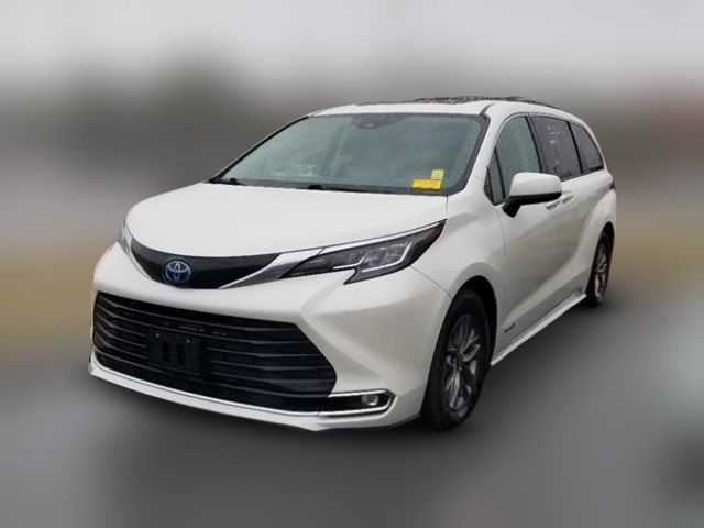 2021 Toyota Sienna XLE