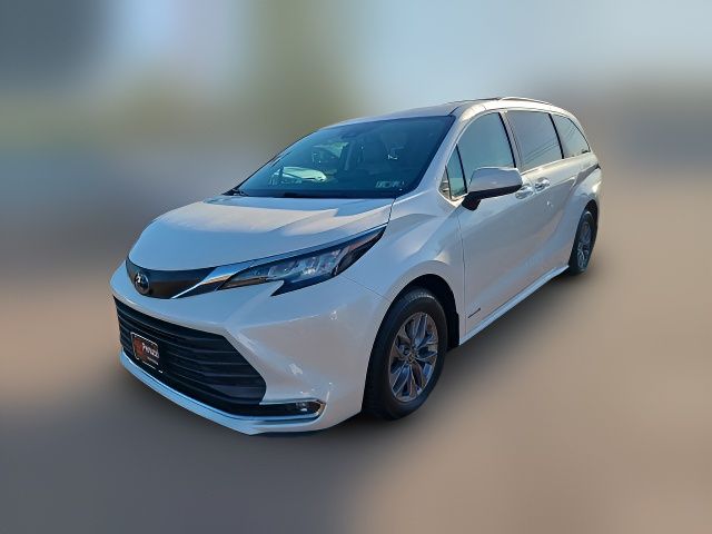 2021 Toyota Sienna XLE