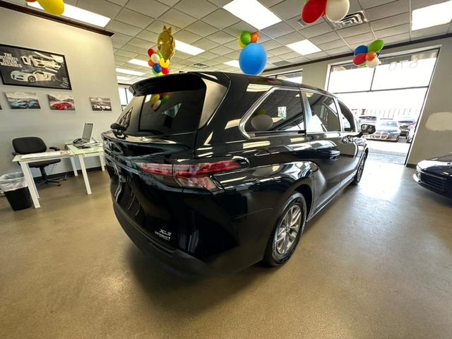 2021 Toyota Sienna XLE