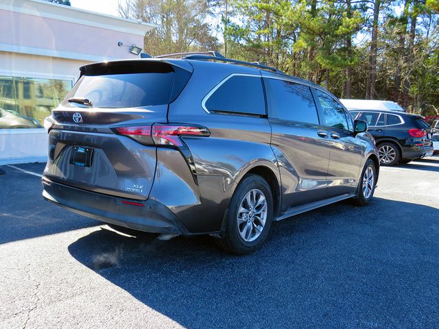 2021 Toyota Sienna XLE