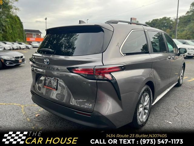 2021 Toyota Sienna XLE