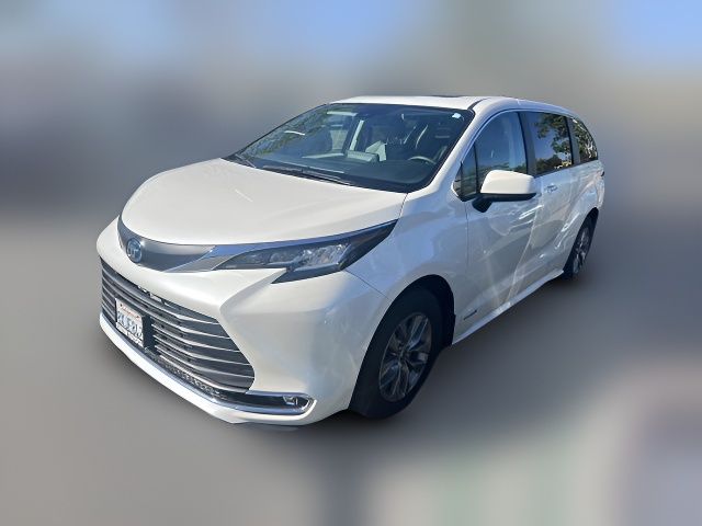 2021 Toyota Sienna XLE