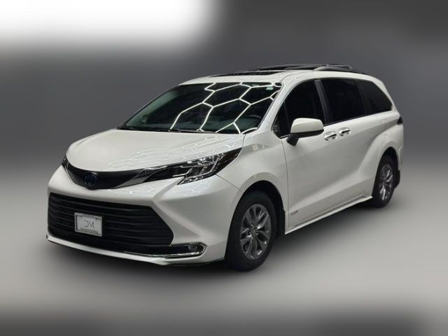 2021 Toyota Sienna XLE