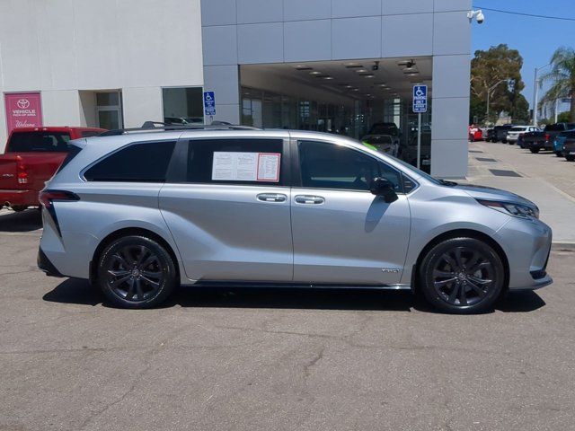 2021 Toyota Sienna XSE