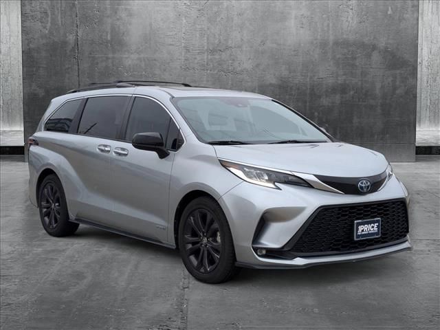 2021 Toyota Sienna XSE