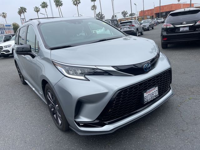 2021 Toyota Sienna XSE