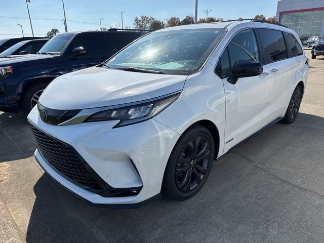 2021 Toyota Sienna XSE