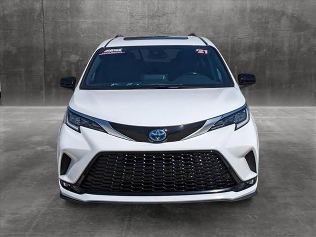 2021 Toyota Sienna XSE