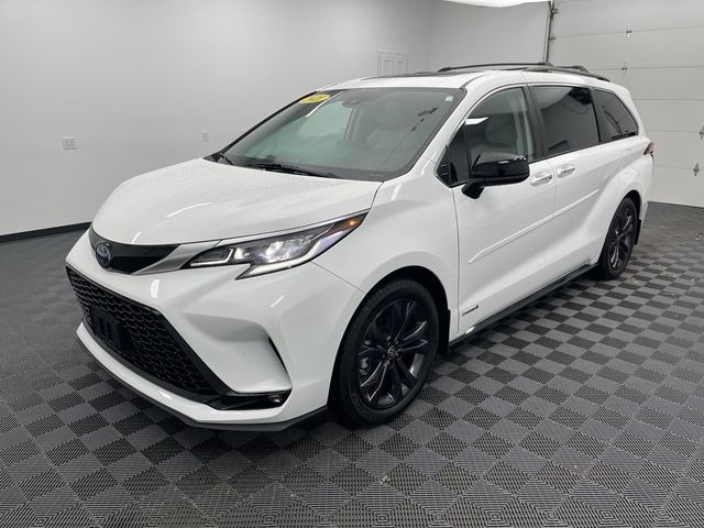 2021 Toyota Sienna XSE