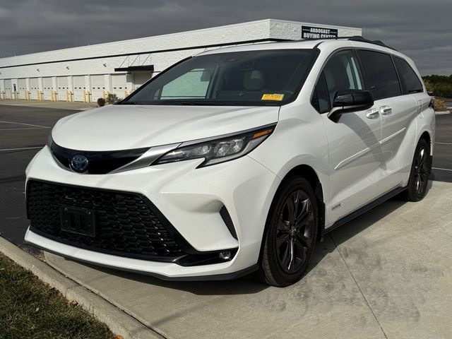 2021 Toyota Sienna XSE