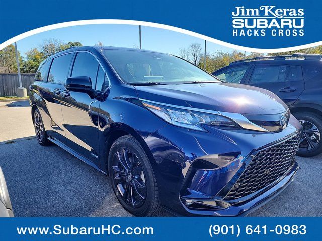 2021 Toyota Sienna XSE