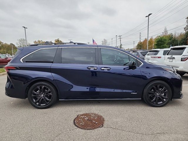 2021 Toyota Sienna XSE