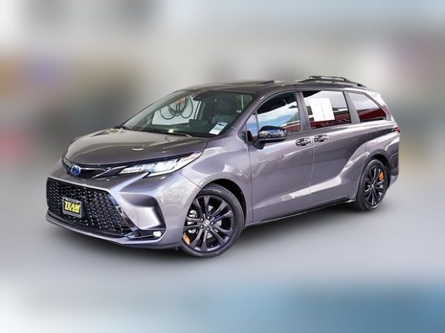 2021 Toyota Sienna XSE