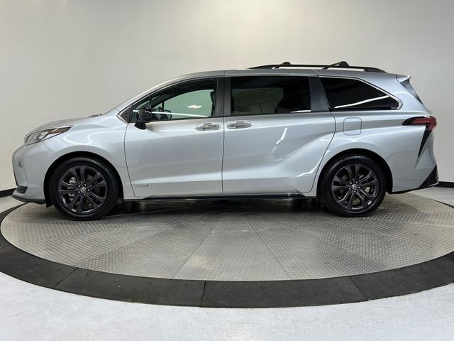 2021 Toyota Sienna XSE