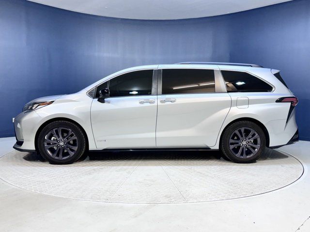 2021 Toyota Sienna XSE