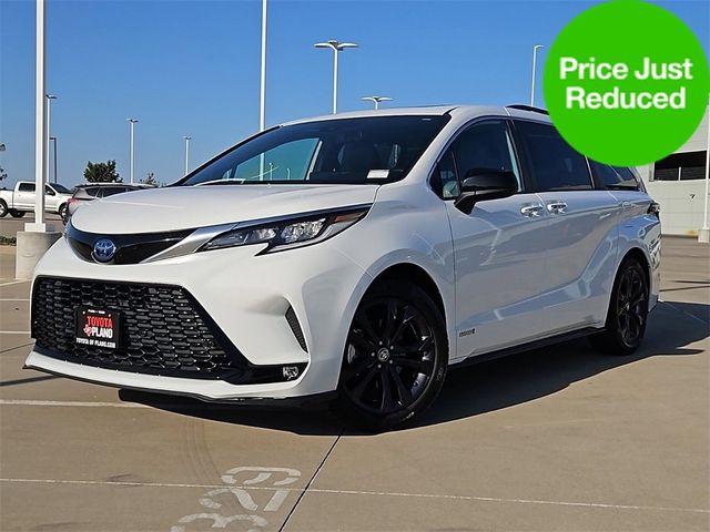 2021 Toyota Sienna XSE