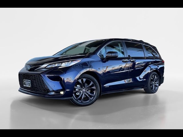 2021 Toyota Sienna XSE