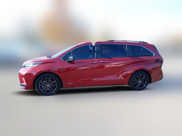 2021 Toyota Sienna XSE