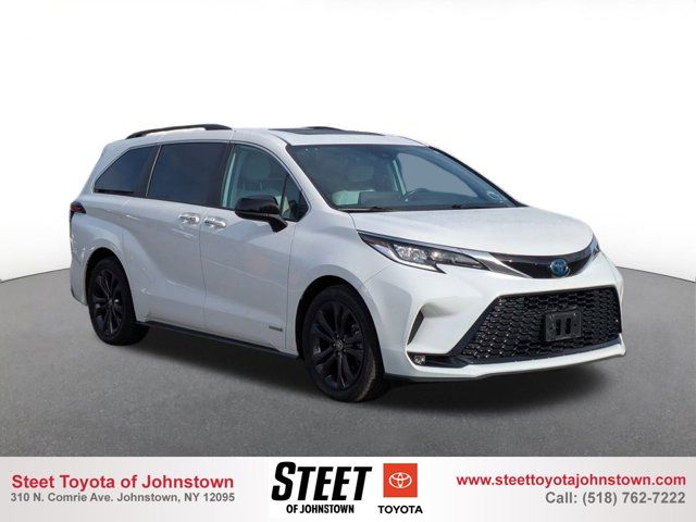 2021 Toyota Sienna XSE