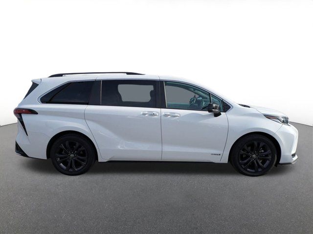 2021 Toyota Sienna XSE